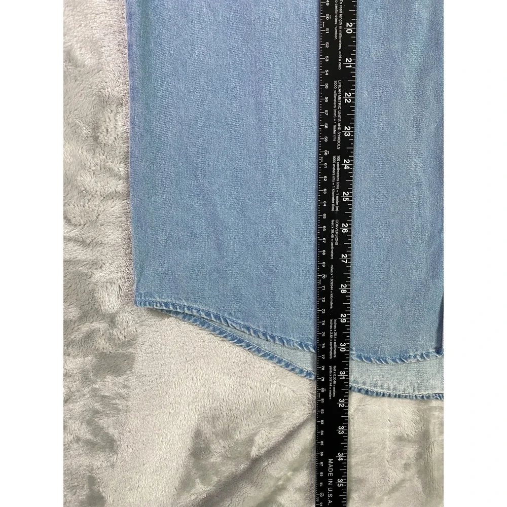 Wrangler Rugged Wear Button Down Men MED‎ Light Wash Blue 10RAL08DM Denim Shirt